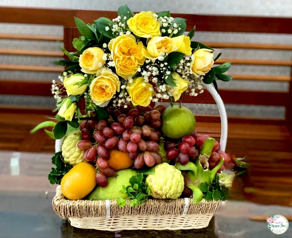 Giỏ hoa + trái cây 03