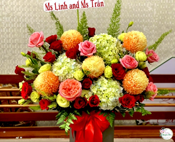 Giỏ Hoa Chúc Mừng 011