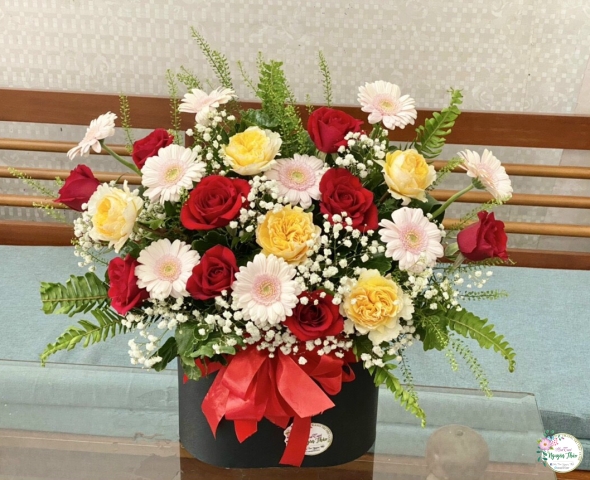 Giỏ Hoa Chúc Mừng 017